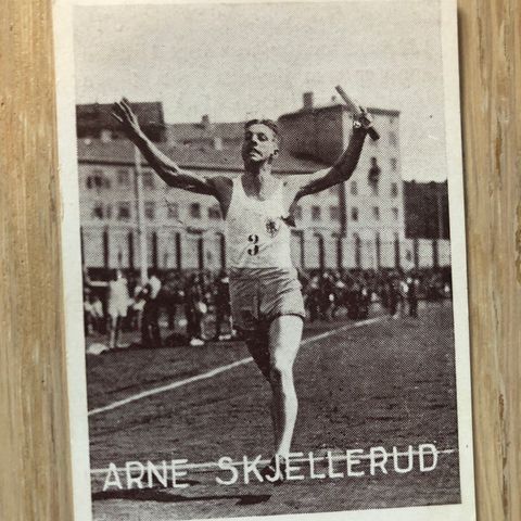 Arne Skjellerud Lillehammer sprint sigarettkort fra ca 1930 Tiedemanns Tobak!