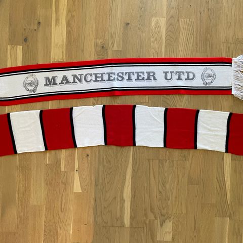 Manchester United jubileumsskjerf