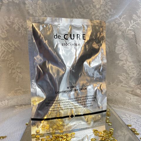 De Cure Lightweight Day Cream 10ml