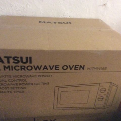 Matsui 17L Microwave Oven til salg