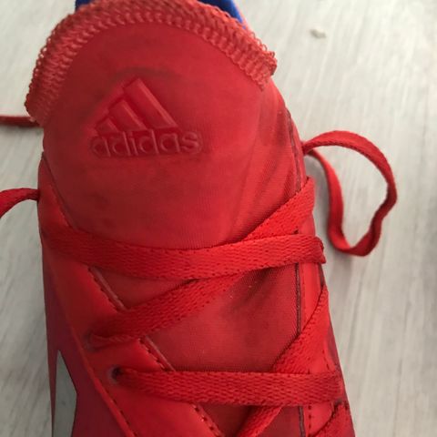 Adidas Fotballsko str 32