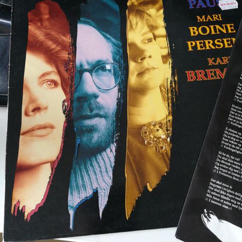 Vinyl: KARI/BOINE PERSEN,MARI/PAUS,OLE BREMNES - SALMER PA VEIEN HJEM