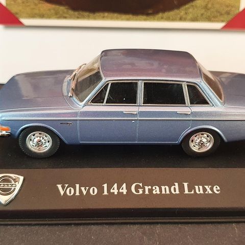 Volvo 144 Grand Luxe.  Atlas Collections