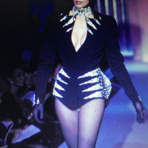 Haute Couture - Design jakke  og sko fra Thierry Mugler, fra catwalken