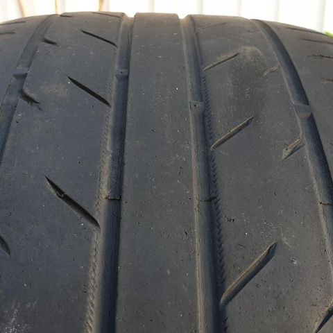 Sommerdekk - 235/35R19