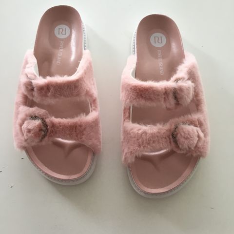 Sandaler rose 750kr