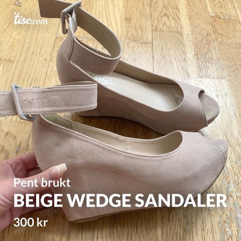 Beige Wedge Sandaler