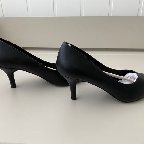 Bianco pumps