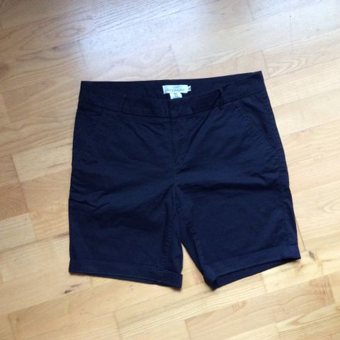 Ubrukt shorts str. 40