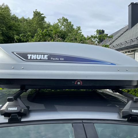 Thule Pacific 100 bagasjeboks leies ut