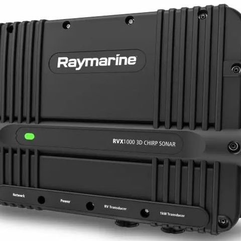 Raymarine RVX1000 3D CHRIP og  RV200 gjennomgående giver