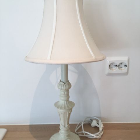 Fin lampe m/ skjerm-offwhite