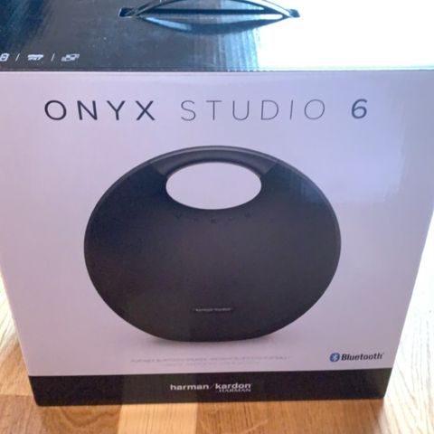 onyx studio 6