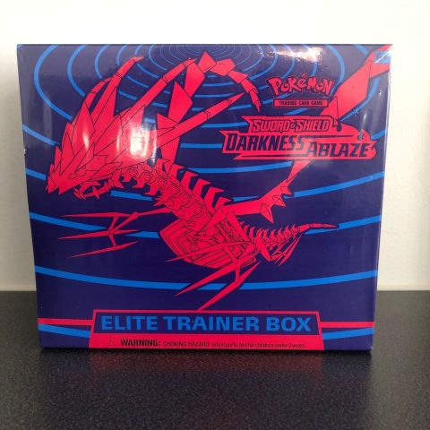 Pokemon Darkness Ablaze Elite trainer boks