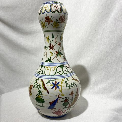 Håndlaget keramikk vase