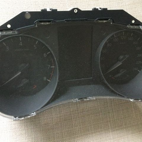 Instrumentpanel til Nissan Qashqai J 11,  fra 2014