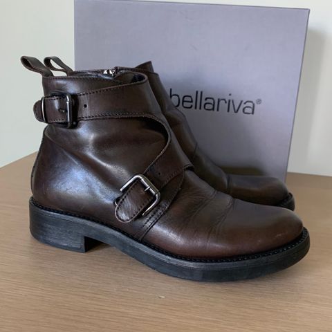 Laura Bellariva-italienske boots. Str 36.