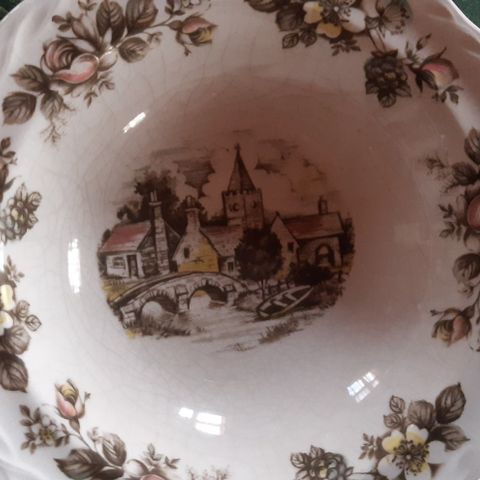 Savin White Staffordshire Ironstone. 3 dessertboller