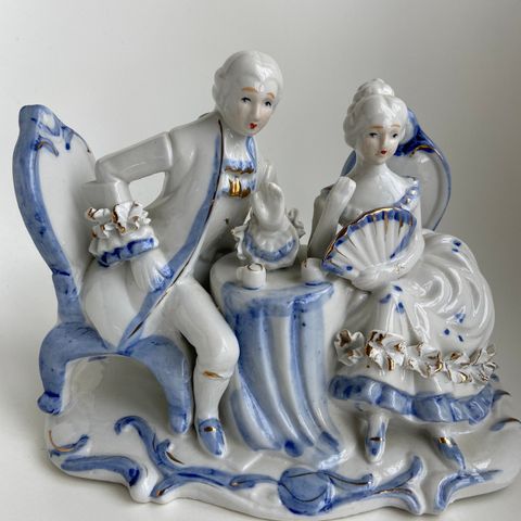 Porselensfigur i Rococo stil