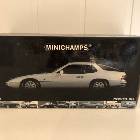 1:18 Porsche 924 1985 Silver Minichamps