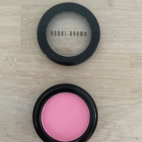 Bobbi Brown blush i farge Powder Pink