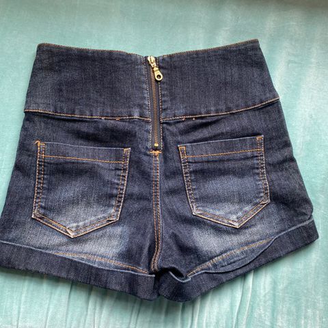 Denim shorts, highwaist S/M