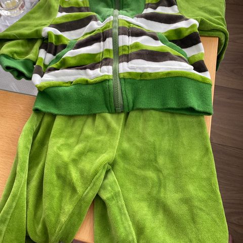 fleece bukse og jakke str 74 kr 50