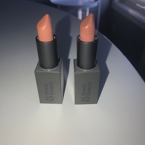 Nude leppestifter fra Rinna Beauty