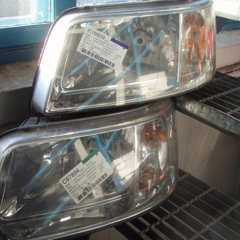 Frontlamper til VW Transporter T5 03-mod