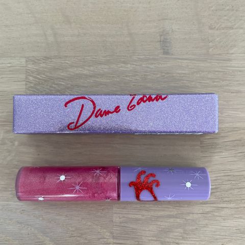 Sjelden MAC limited edition Dame Edna lipgloss