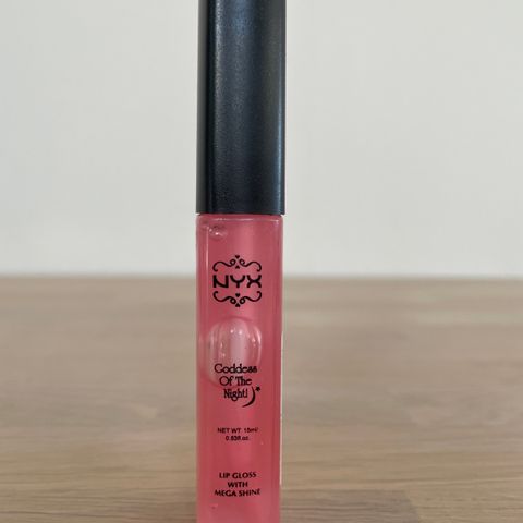 NYX Mega Shine lipgloss i farge Juicy Pink