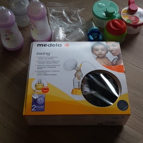 Medela- Swing Flex™ Elektrisk Bryst Pumpe,  tåteflasker og diverse  til salgs!