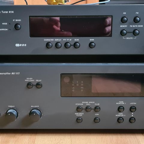 NAD Preamplifier AV 117 og RDS Stereo tuner 414