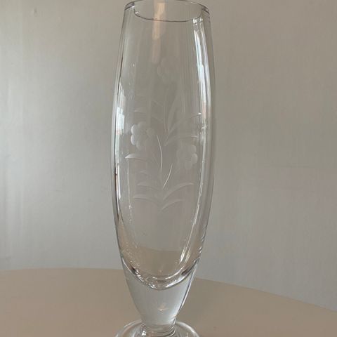 Flott gamel vase