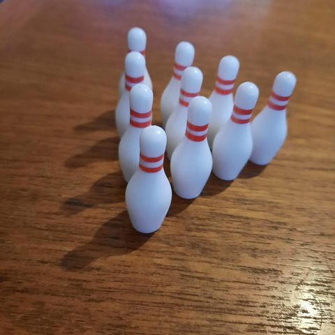 10 stk miniatyr bowling kjegler