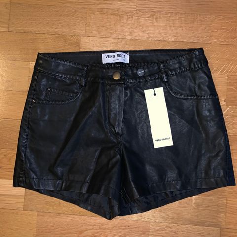 Sort skinnimitert shorts str. XS