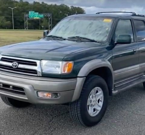 TOYOTA 4RUNNER I DELER