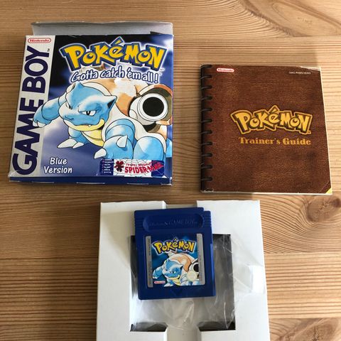 Pokémon Blue Version, Nintendo Gameboy spill med Trainer’s Guide og eske