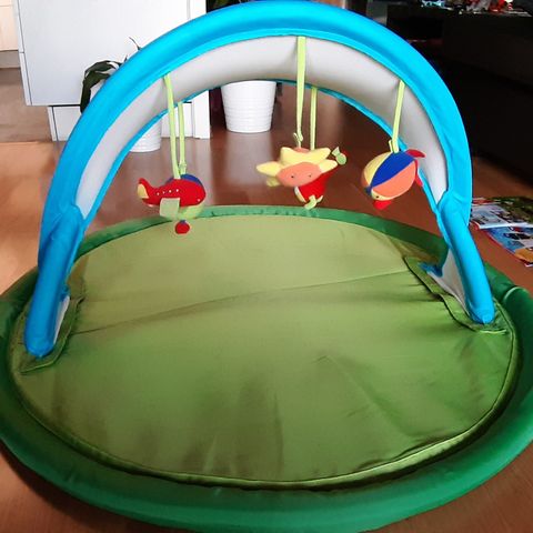 Babygym og uro,  URO er solgt