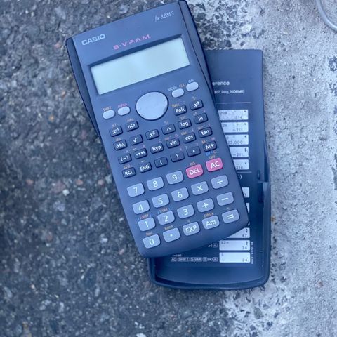 CASIO FX-82MS