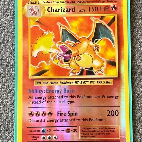 Charizard Holographic 2016 Shiny Pokemonkort
