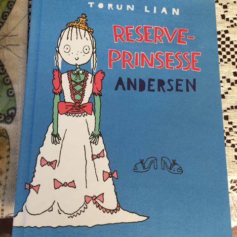 Reserveprinsesse Andersen.   Aschehoug    Som ny