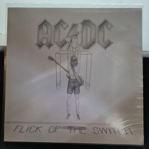 Ac/ dc  -Frakt 99,- Norgespakke! tar 3 dager! + 2500 Lper!