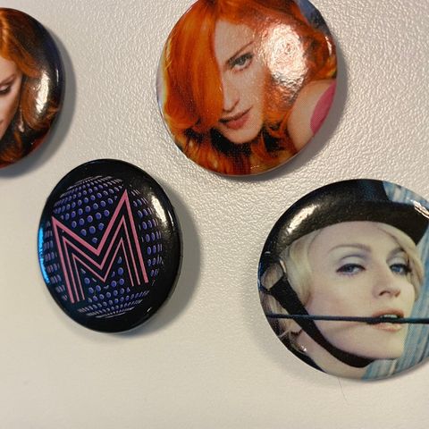 Madonna buttons fra Confessions Tour 