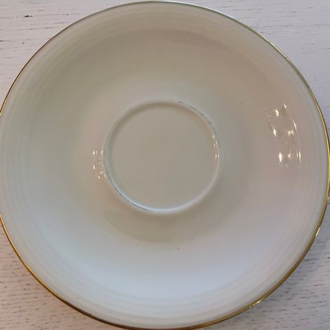 Nydelig fat/ skål,  Astra, del av servisefra Porsgrund porselen.