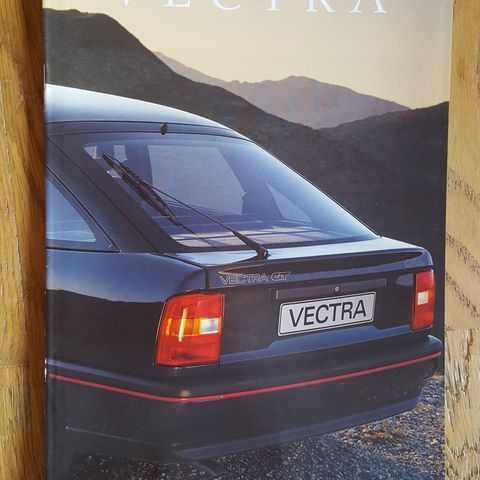 Brosjyre Opel Vectra 5-dørs 1990