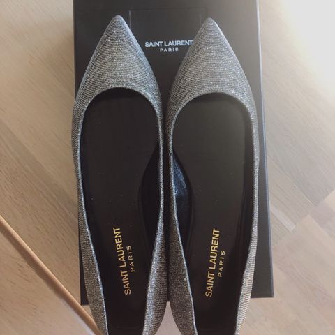 Saint Laurent YSL ballerina Flat