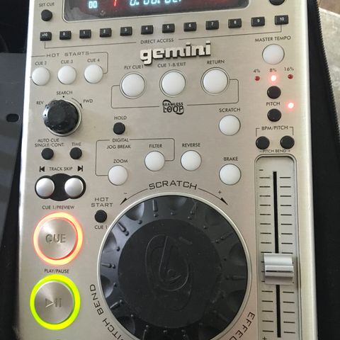 DJ utstyr til salgs