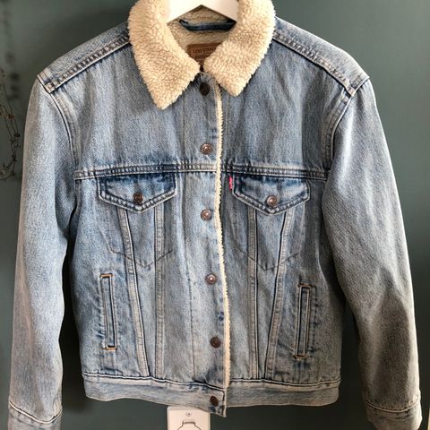 Levi’s sherpa jakke str. XS