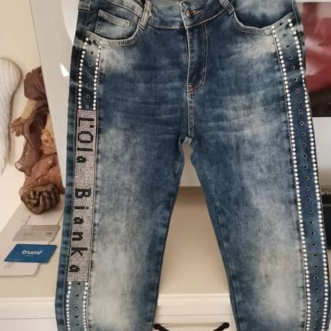 Love bianko jeans bukse